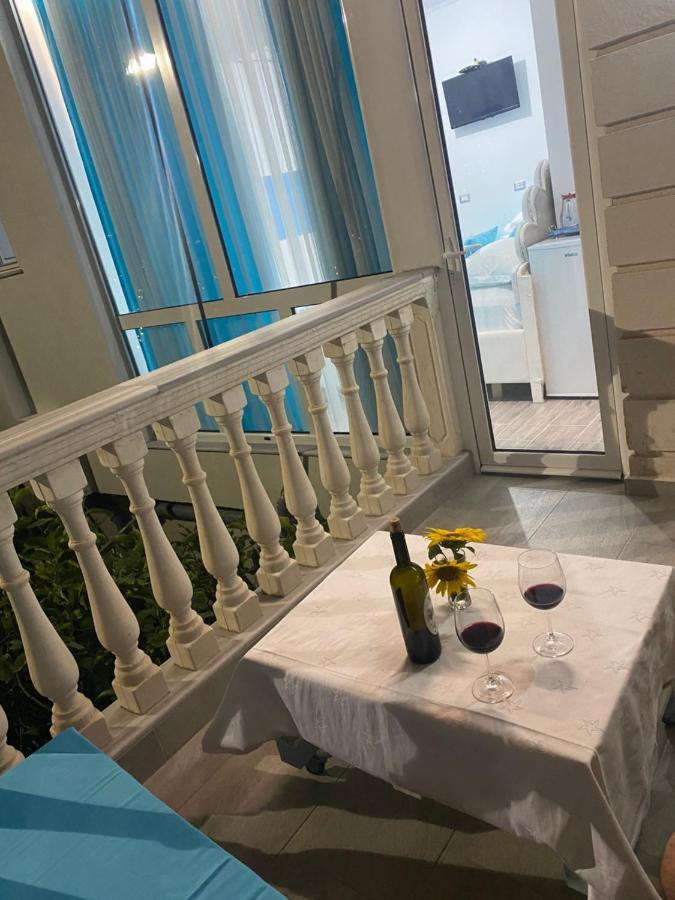 Vila Sinani Sarandë Exterior foto