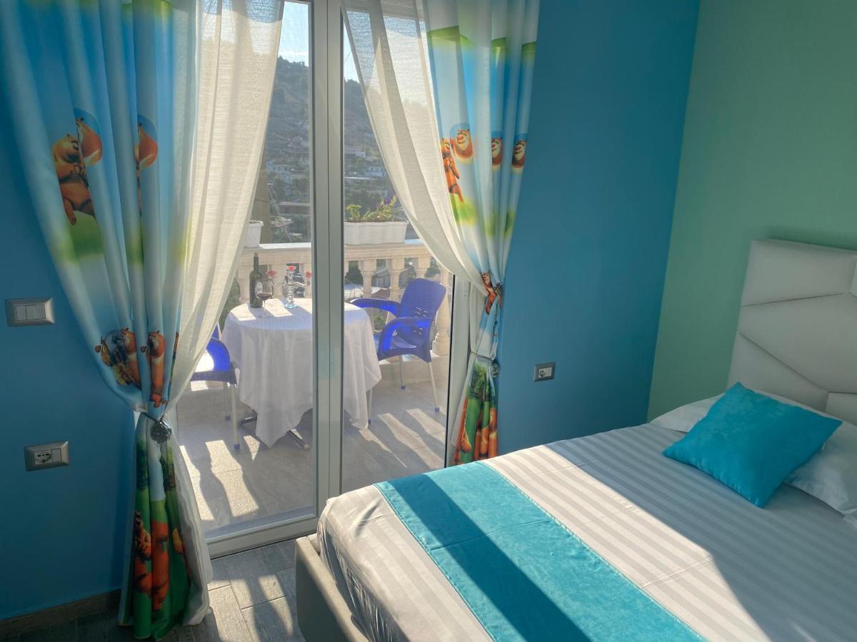 Vila Sinani Sarandë Exterior foto