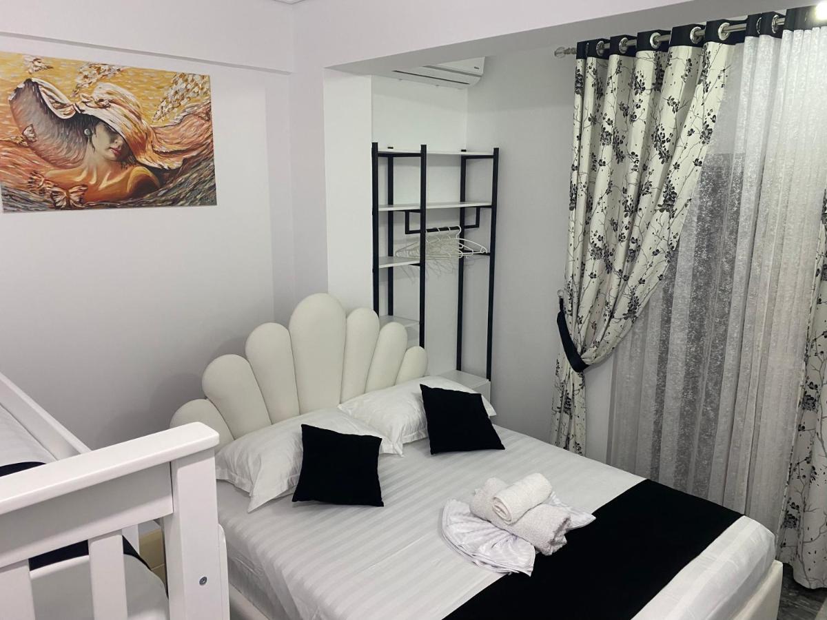 Vila Sinani Sarandë Exterior foto
