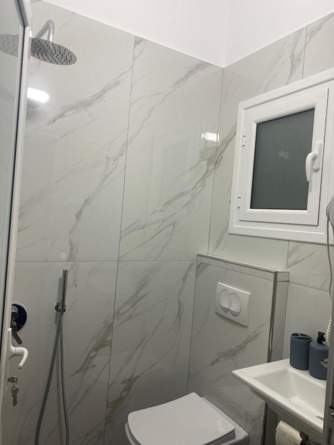 Vila Sinani Sarandë Exterior foto